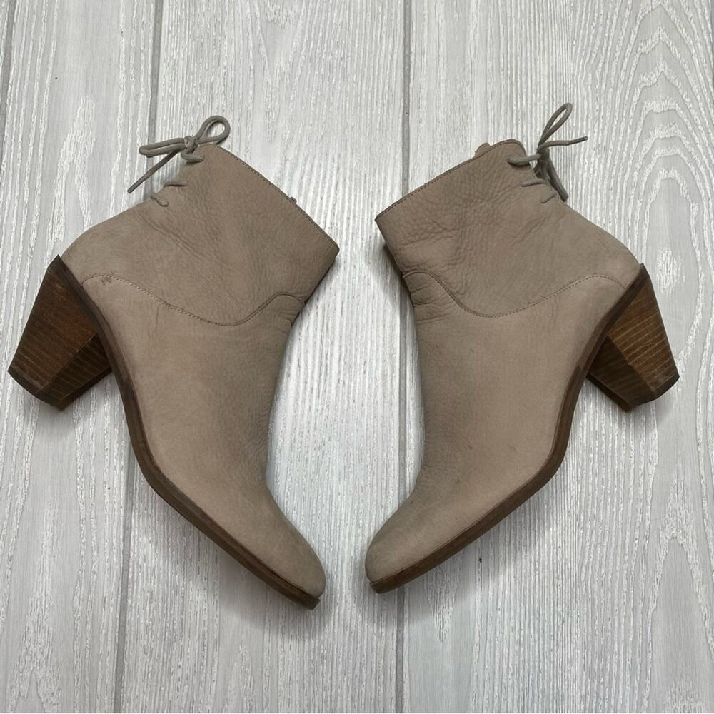 Lucky Brand Jalie Tan Leather Stacked Heel Boots Size 9